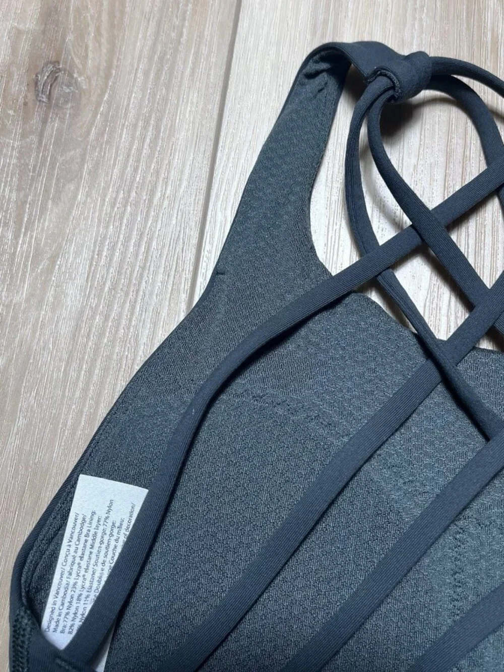Lululemon Free To Be Wild High Neck Long Line Green Athletic Bra - Women Size 4